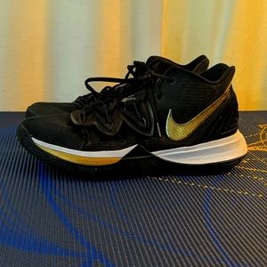 Nike Kyrie 5 Black & Gold Mens Basketball Shoe
